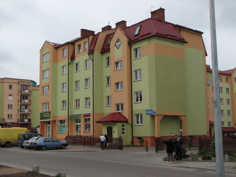 Wsp�lnota Mieszkaniowa "Jeziorna" ul. Matki Teresy z Kalkuty 7